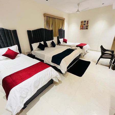 Hotel Royal Sky Morbi Exterior photo