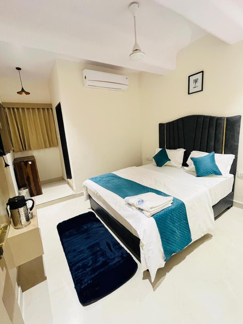 Hotel Royal Sky Morbi Exterior photo